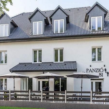 Bed and Breakfast Panzio 81 à Hajdúszoboszló Extérieur photo